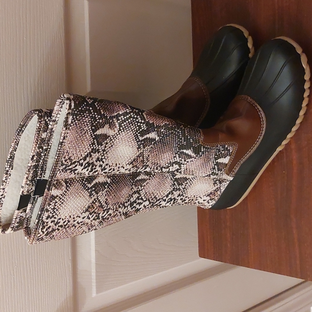 Duck Boots